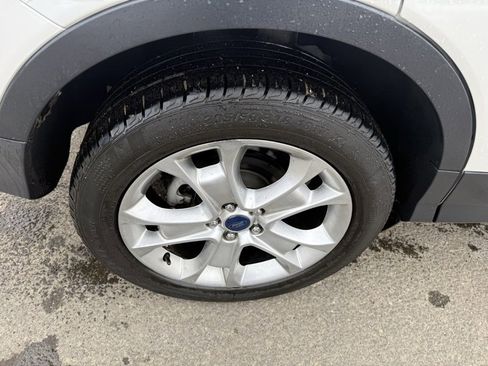 Used 2016 Ford Escape Titanium image 15