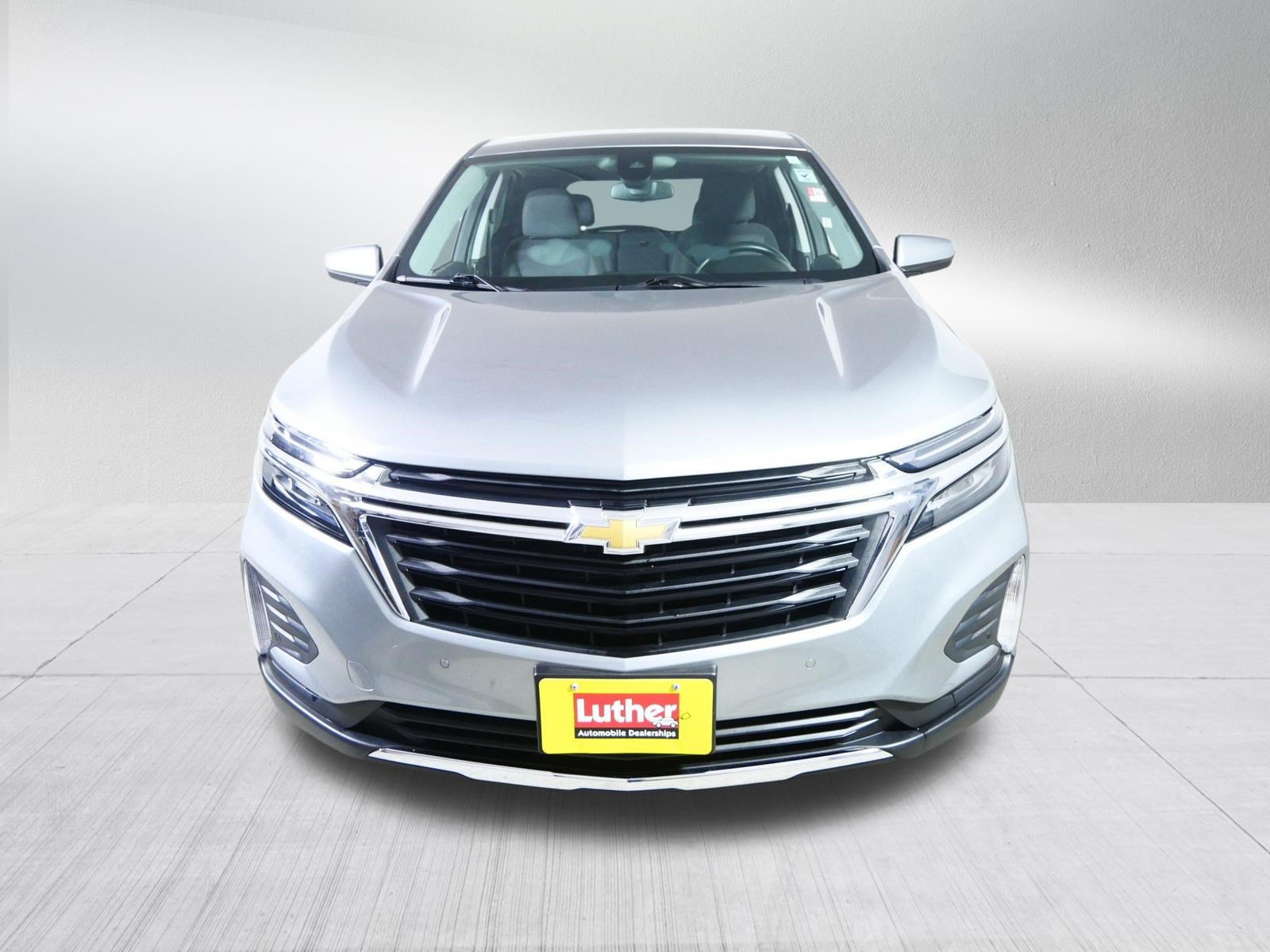 Used 2023 Chevrolet Equinox LT AWD/4WD image 2