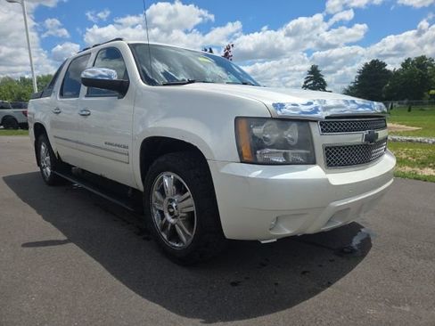 Used 2010 Chevrolet Avalanche LTZ AWD/4WD image 1