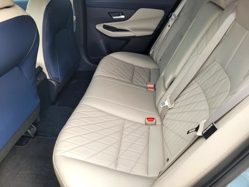 Used 2026 Nissan Sentra SL w/ Floor Mat Package FWD image 17