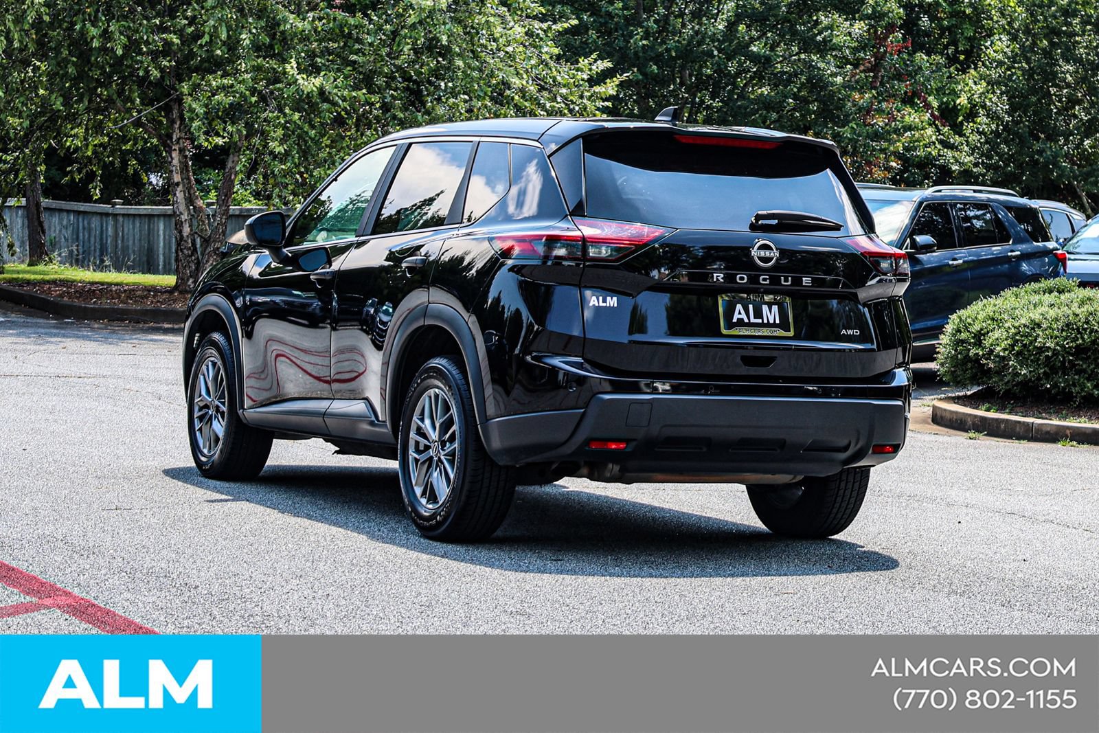 Used 2024 Nissan Rogue S AWD/4WD image 8