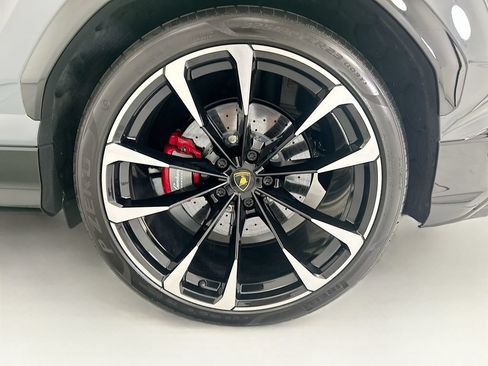 Used 2024 Lamborghini Urus S AWD/4WD image 30
