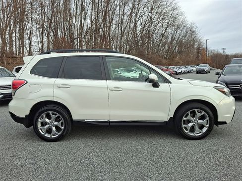 Used 2018 Subaru Forester 2.5i Touring image 7