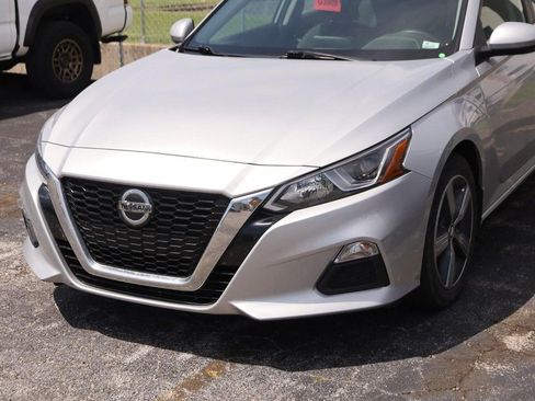 Used 2019 Nissan Altima 2.5 S AWD/4WD image 5