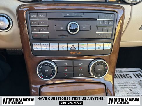 Used 2017 Mercedes-Benz SLC 300 image 32