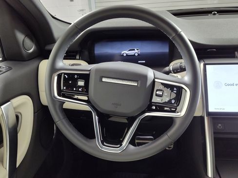 Certified 2025 Land Rover Discovery Sport Dynamic SE image 13