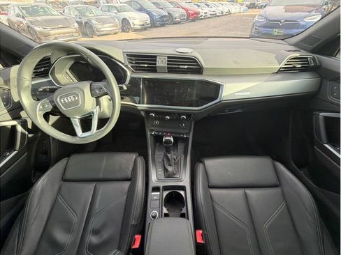 Used 2023 Audi Q3 2.0T Premium Plus image 4