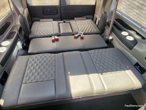 Used 2024 Chevrolet Express 2500 image 5