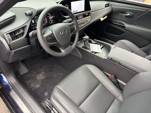 New 2025 Lexus ES 350 w/ Premium Package image 8