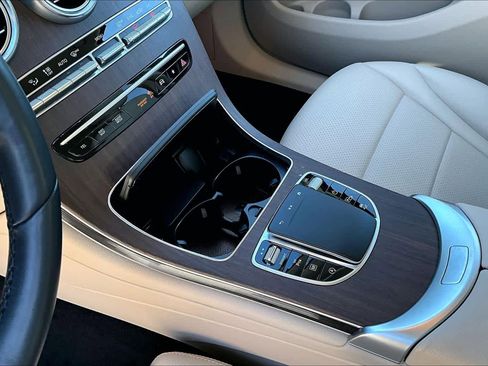 Used 2022 Mercedes-Benz GLC 300 GLC 300 image 17