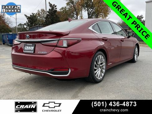 Used 2022 Lexus ES 300h Ultra Luxury image 7