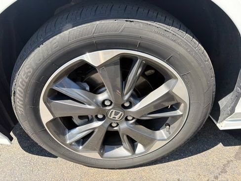 Used 2023 Honda Odyssey Elite image 9
