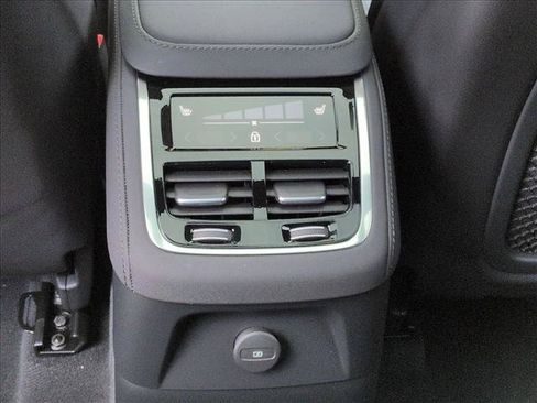 New 2026 Volvo XC90 T8 Plus w/ Protection Package AWD/4WD image 20