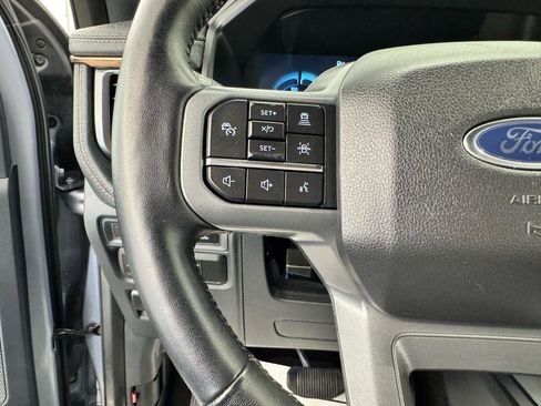 Used 2022 Ford F150 Lightning Lariat AWD/4WD image 21