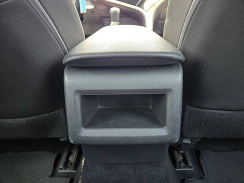 Used 2020 Toyota Camry LE FWD image 37
