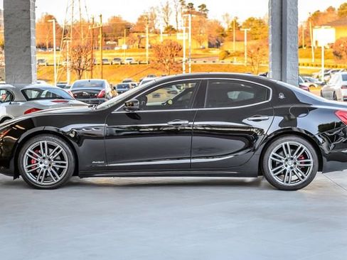 Used 2018 Maserati Ghibli GranSport image 57