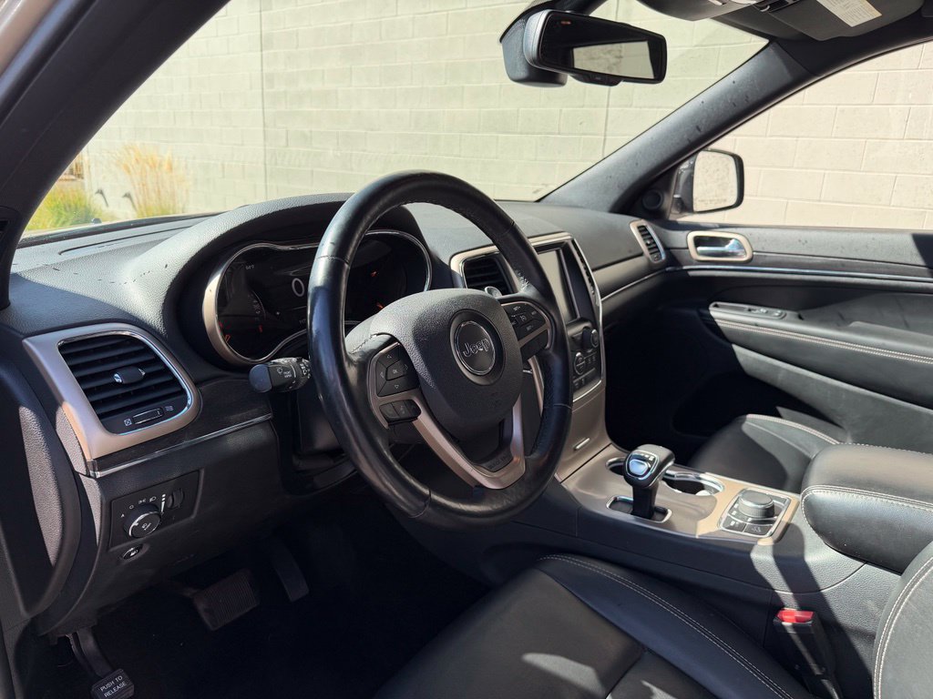 Used 2015 Jeep Grand Cherokee Limited w/ Trailer Tow Group IV AWD/4WD image 21