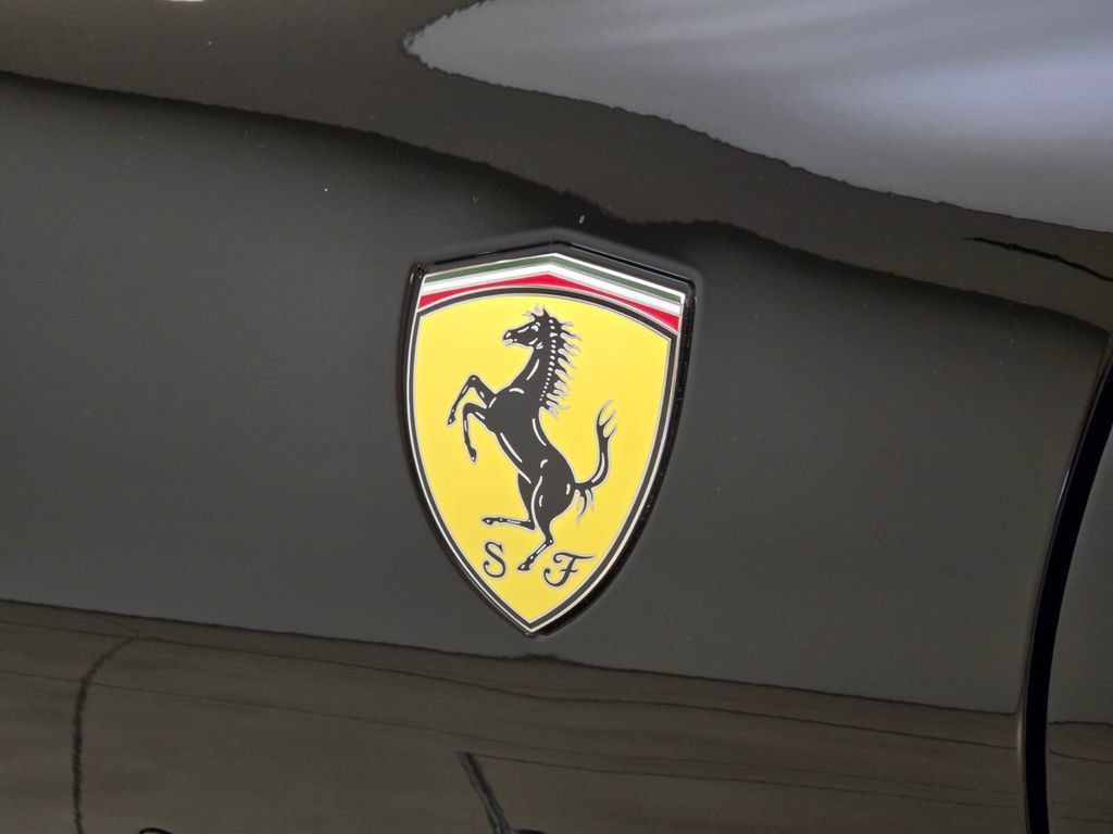 Used 2024 Ferrari Roma RWD image 16