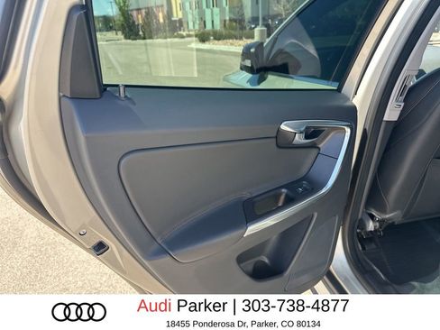 Used 2017 Volvo XC60 T6 Dynamic w/ Climate Package AWD/4WD image 13