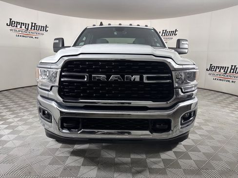 Used 2024 RAM 3500 Big Horn image 2