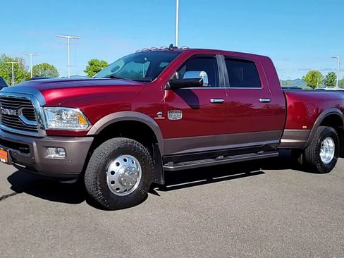 Used 2018 RAM 3500 Laramie Longhorn w/ Convenience Group AWD/4WD image 4