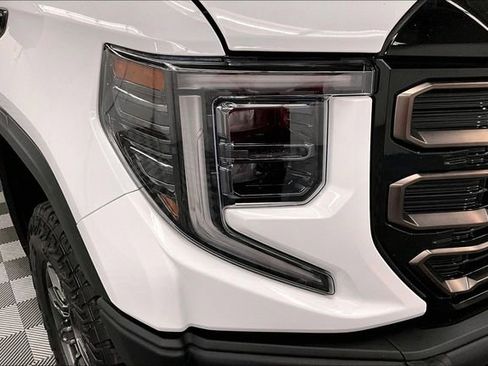 Used 2024 GMC Sierra 1500 AT4X AWD/4WD image 36