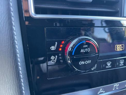 Used 2024 Nissan Armada Platinum image 21