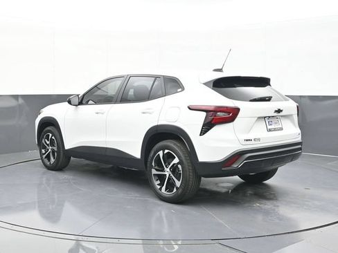 New 2026 Chevrolet Trax RS w/ Driver Confidence Package FWD image 7