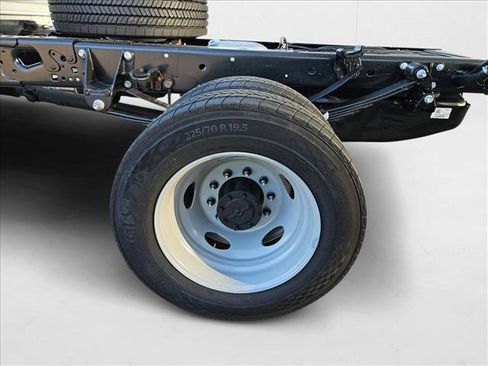 New 2025 Ford F450 XL image 11