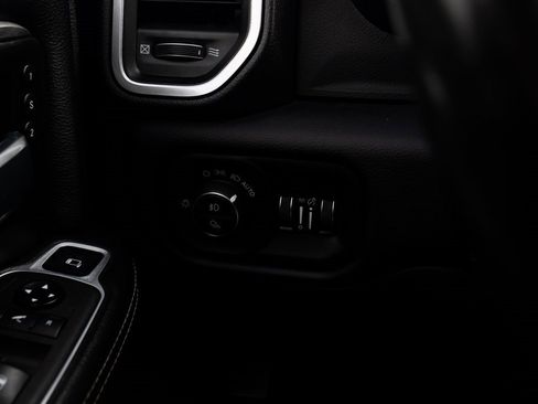 Used 2021 RAM 3500 Laramie w/ Safety Group B image 12