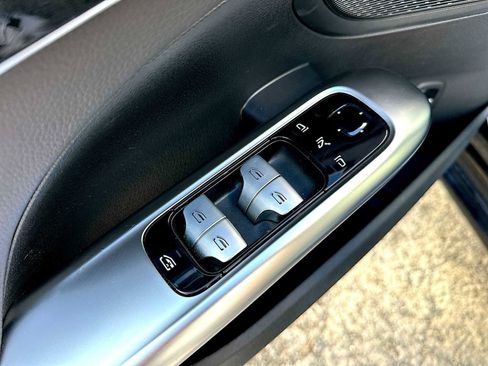 Used 2024 Mercedes-Benz C 300 4MATIC Sedan image 15