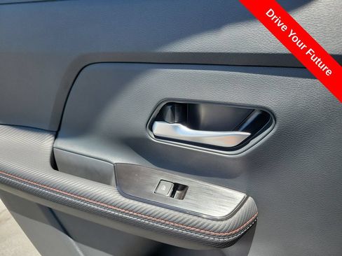 Used 2025 Nissan Kicks SR FWD image 22