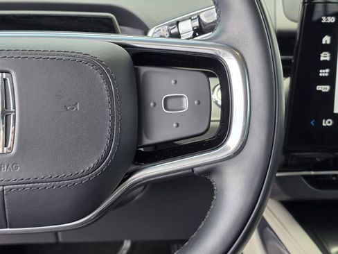 Certified 2024 Lincoln Nautilus Reserve AWD/4WD image 25