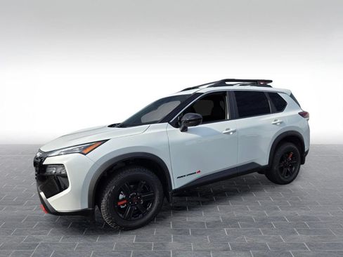 New 2026 Nissan Rogue SV w/ Rock Creek Premium Package AWD/4WD image 2