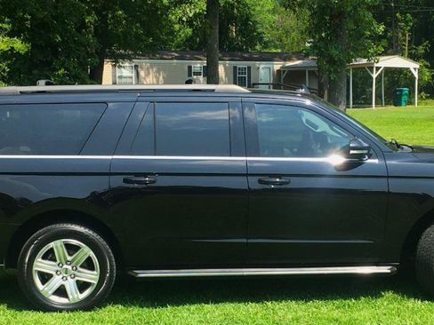 Used 2020 Ford Expedition Max XLT w/ Equipment Group 202A RWD image 7