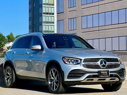 Used 2022 Mercedes-Benz GLC 300 4MATIC image 1