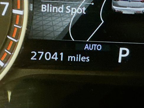 Used 2023 Nissan Pathfinder SV w/ SV Premium Package image 19