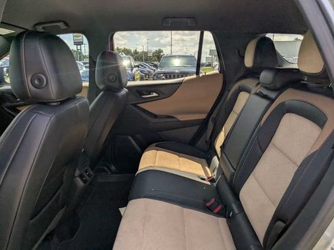 Used 2026 Chevrolet Equinox ACTIV w/ Convenience Package III AWD/4WD image 15