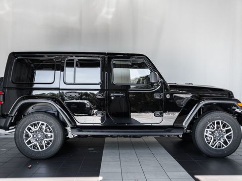 New 2026 Jeep Wrangler Sahara image 3