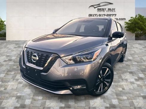 Used 2020 Nissan Kicks SR FWD image 3