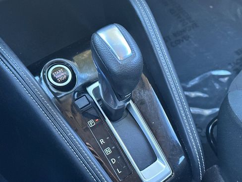 Used 2020 Nissan Kicks SV image 22