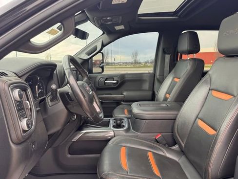 Used 2020 GMC Sierra 1500 AT4 w/ AT4 Premium Package AWD/4WD image 7