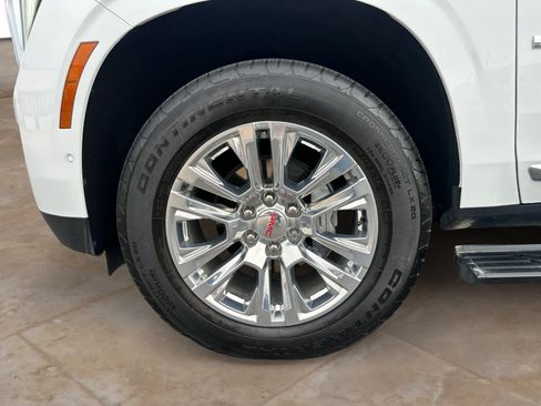Used 2026 GMC Yukon Denali w/ Sun & Power Step Package AWD/4WD image 31