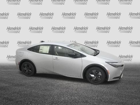 Certified 2026 Toyota Prius Plug-In Hybrid FWD image 50