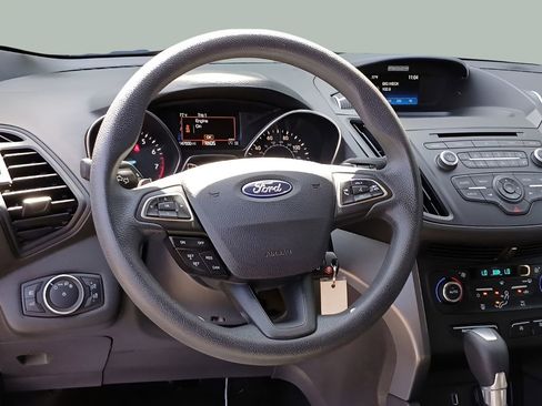 Used 2017 Ford Escape SE AWD/4WD image 10