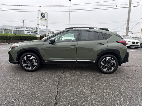 Used 2024 Subaru Crosstrek 2.5i Limited w/ Crosstrek Mirror Package AWD/4WD image 11