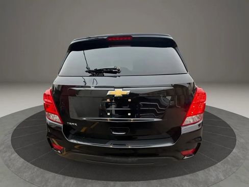 Used 2019 Chevrolet Trax LS image 6