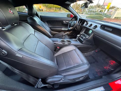 Used 2019 Ford Mustang GT Premium RWD image 13