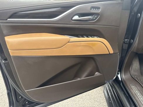 Used 2022 Cadillac Escalade Sport AWD/4WD image 19