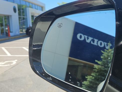 Used 2019 INFINITI QX60 Luxe w/ Sensory Package AWD/4WD image 19